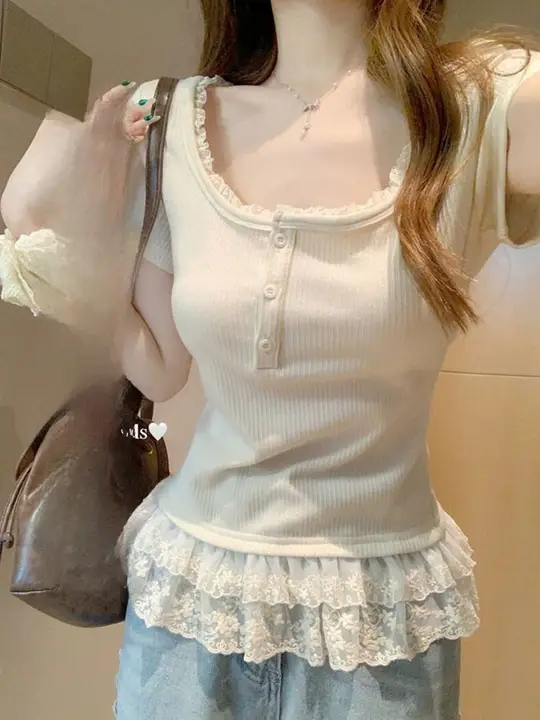レース切り替えの大きなネックラインの半袖Tシャツ【春夏用・女性用・おしゃれなトップス】（セットアップ対応）