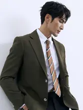 カジュアルスタイルのワインレッドウールスーツ【ビジネス・レセプション用・男性用】