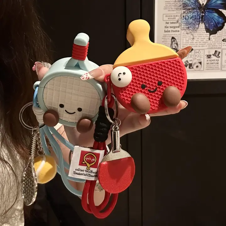 可愛いデザインのAirPods4保護ケース【女子向け・球技モチーフ】