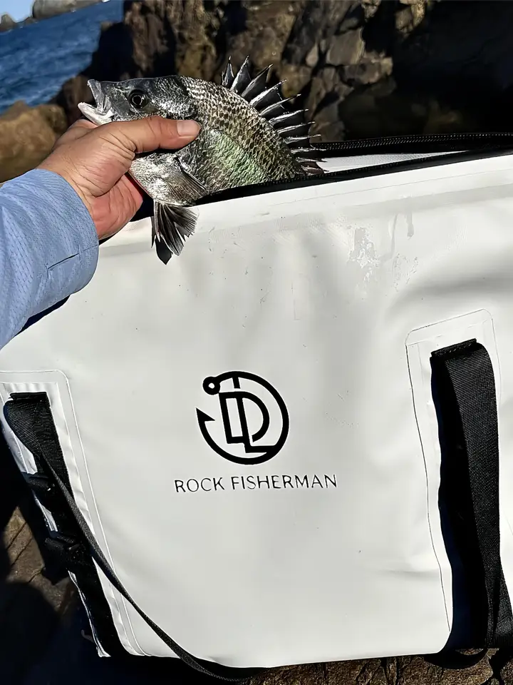 釣り用ソフトクーラー バッグ【保温・海釣り用・持ち運び便利】