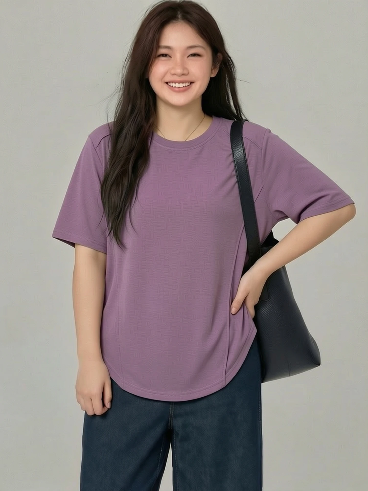 夏の重ね着に欠かせないTシャツは、どう選ぶ？