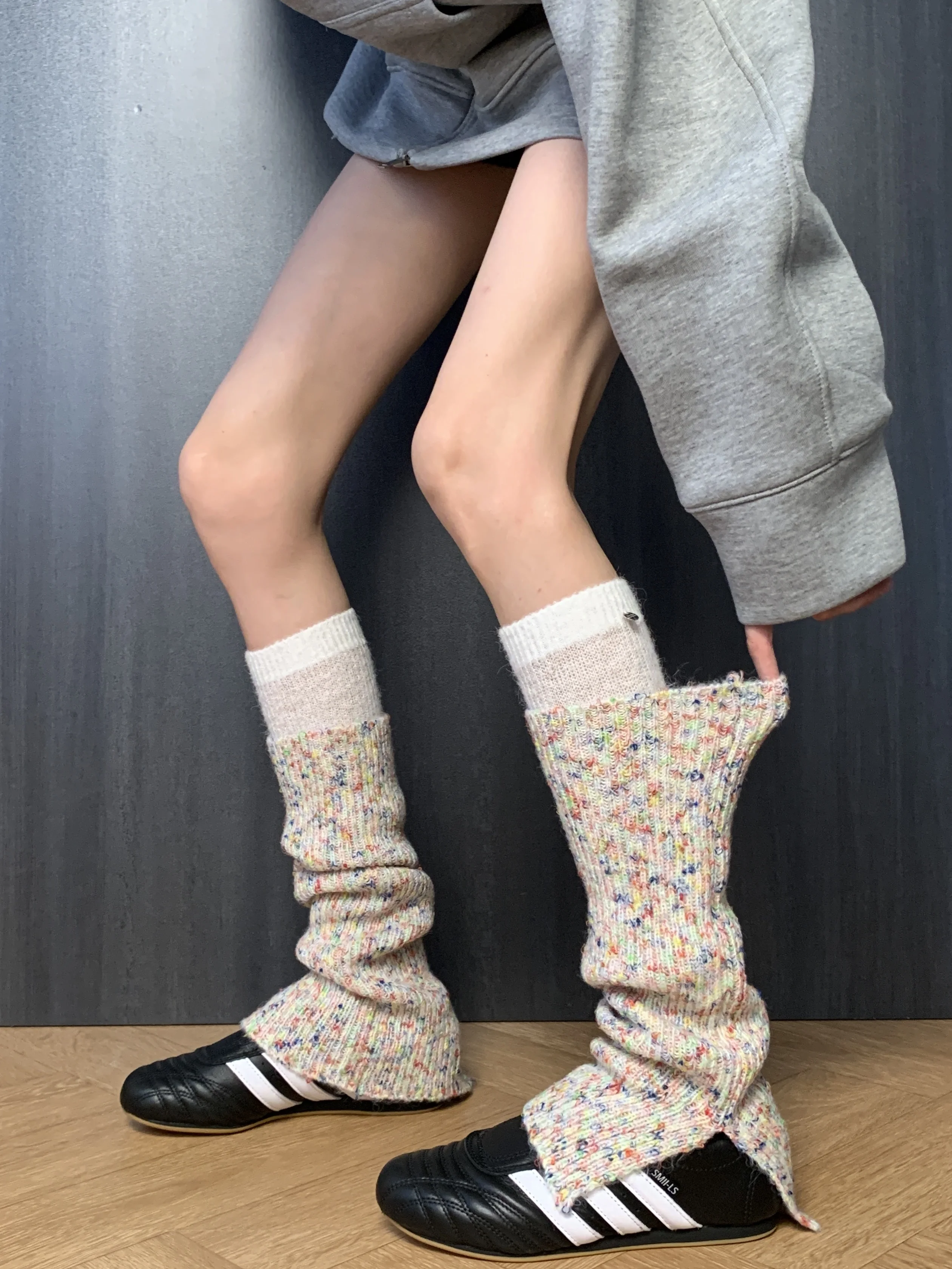 靴下のおしゃれコーデで迷うなら、この1 つのアイテムが救う理由は？