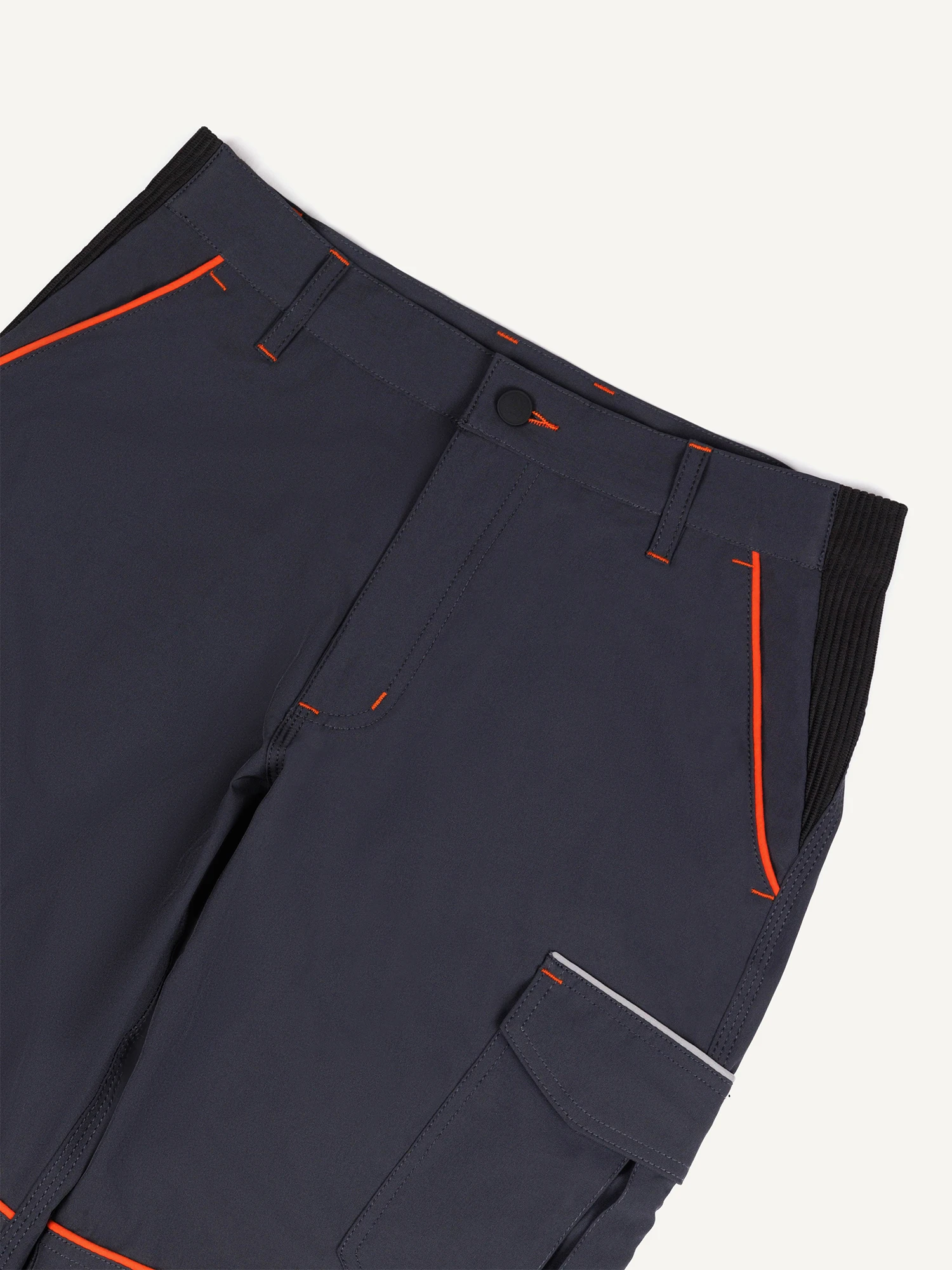 カーゴパンツ メンズ コーデ 完全ガイド｜通勤・日常で失敗しない選び方