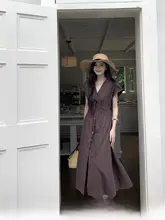 Vネックデザインの小飛袖ワンピース【夏用・個性的なリボンデザイン・ロング丈】