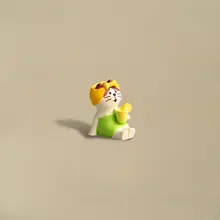 レモンティーを愛する猫のデコレーションフィギュア【車載・オフィス用・創造的なギフト】