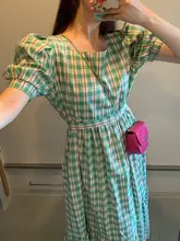泡泡袖のフラワーチェックワンピース【リボン付き・ウエスト絞り・ゆったりシルエット】