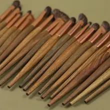 アイシャドウブラシ フェザー混合 イタチ尾毛 緑檀 色置き ぼかし 目尻 下まぶた ディテール