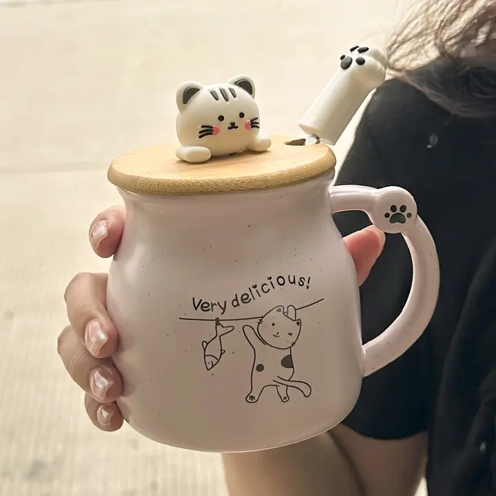 猫デザインの紫色セラミックマグカップ【蓋付き・スプーン付き】