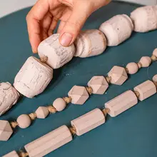 木製ビーズカーテン【装飾用・間仕切り・穴あけ不要】