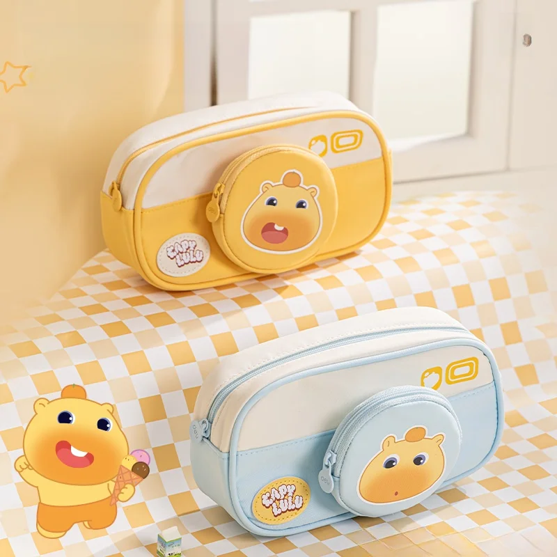 アニメデザインの大容量ペンケース：小学生女子向けの文房具収納に最適な実用性とデザインのバランス
