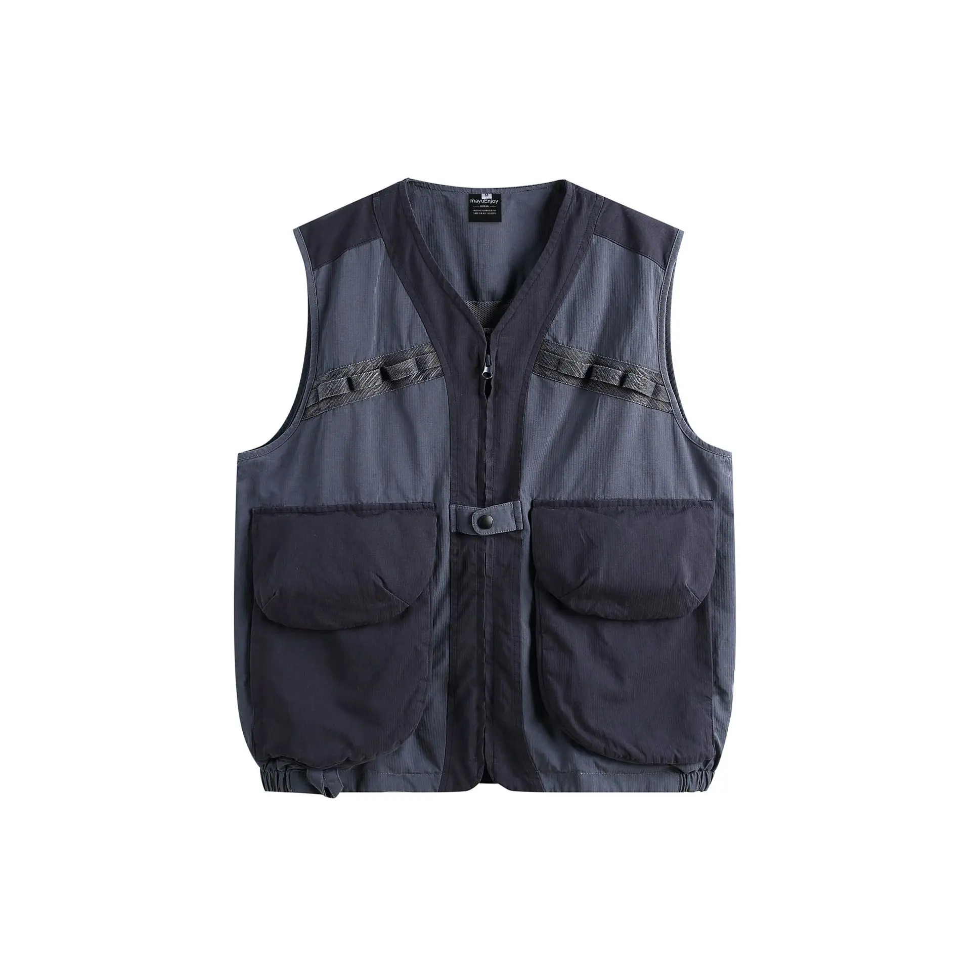 バーベキュー 服装 秋 メンズ おすすめの機能性とスタイリッシュさを実現する多ポケットベスト