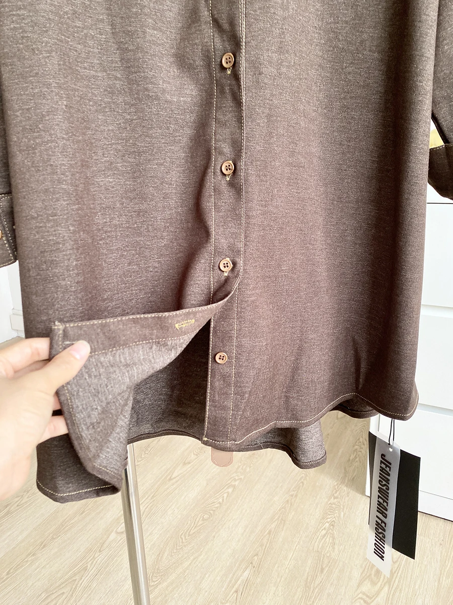 通勤服40代にぴったりな長袖シャツは、どう選ぶ？