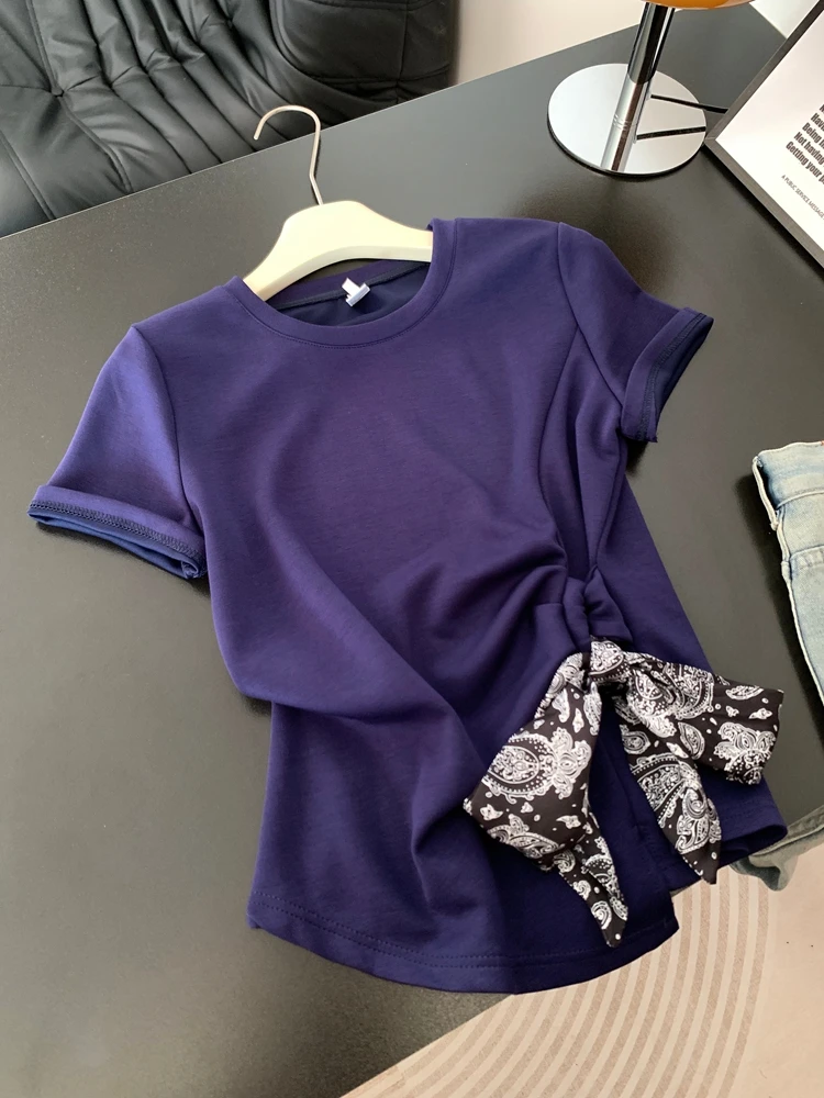 通勤スタイルに悩むあなたへ：tシャツ レディース コーデの選び方って何？