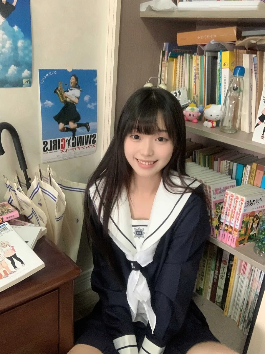 水兵服をどう選ぶ？夏でも冬でも使える「紺色セーラー服」の本当の魅力とは
