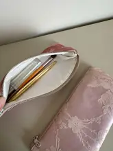 ピンクサテン製刺繍長型収納ポーチ【新中式・化粧品・筆記用具用】