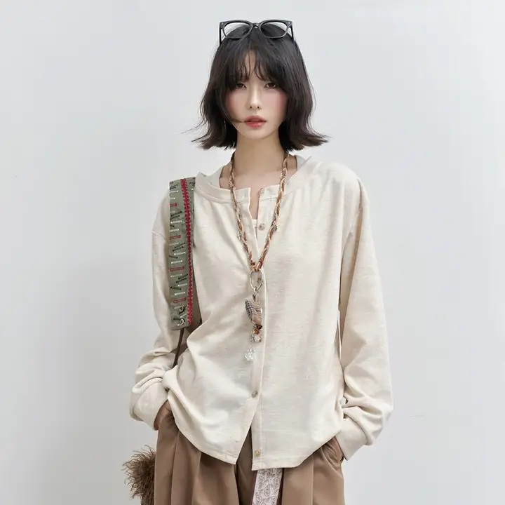両面着用可能なVネック長袖カーディガンTシャツ【女性用】（セットアップ対応）