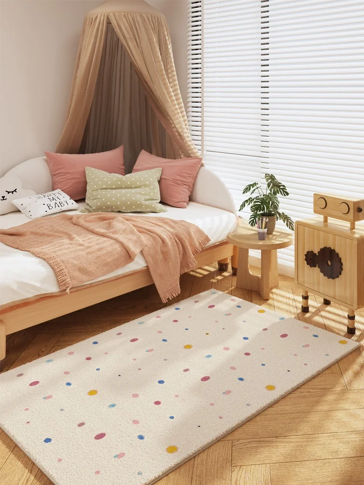 子供部屋のカーペットで「落ちない」「滑らない」「かわいい」を実現するには？
