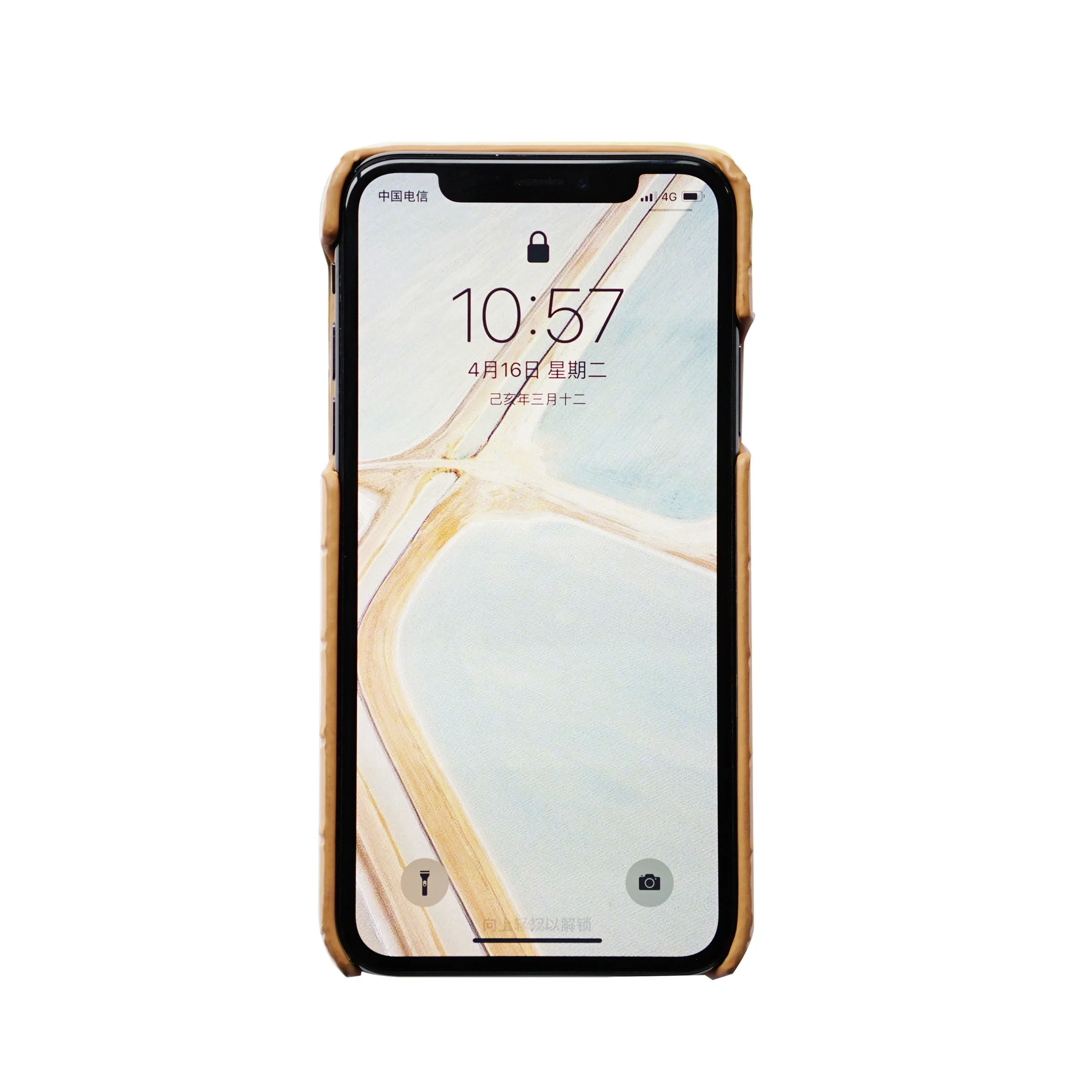 艶やかなミルクティーカラーの牛革エンボススマートフォンケース：革スマホカバーの実際の性能と限界を解説