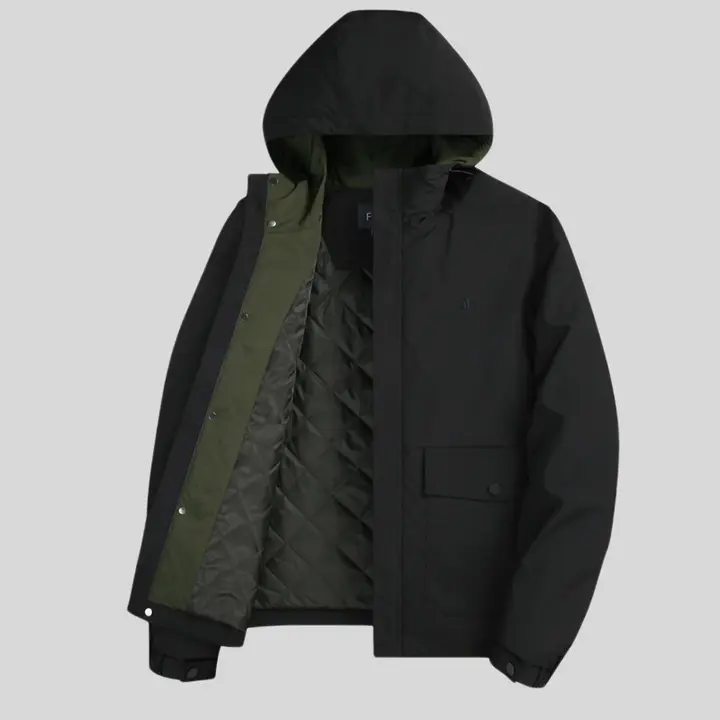 暖かさを保つフード付きジャケット【厚手・防風・カジュアル】