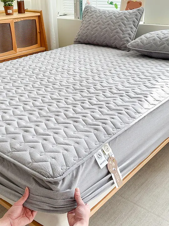 全棉のキルティングマットレスカバー【無地・滑り止め・洗濯機対応】（セットアップ対応）