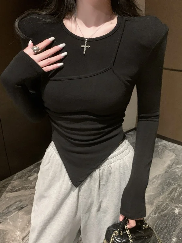 ロング丈Tシャツのコーデで迷うなら、この1着で解決できる？