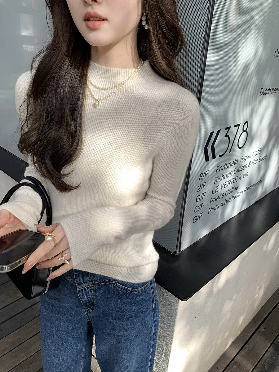 大人可愛い服 50代コーデ 完全ガイド｜無縫いニットの心の余裕を実現