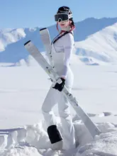 防風防水のフィット感抜群！レディーススノーボードパンツ【スキー用・サスペンダー付き・保温】