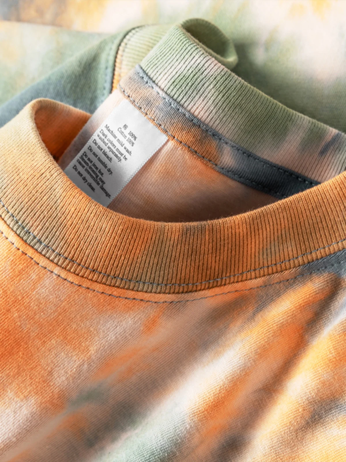 紺のTシャツが伸びるのを防ぐには？綿100％のタイダイデザインTシャツが解決するリアルな悩み