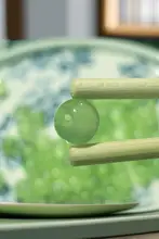 国風デザインのボタン付き中華シャツ【パール光沢・緑色の玉製ボタン】