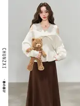 春用デザインニットオフショルダーセーターとスカートのコーディネート（セットアップ対応）