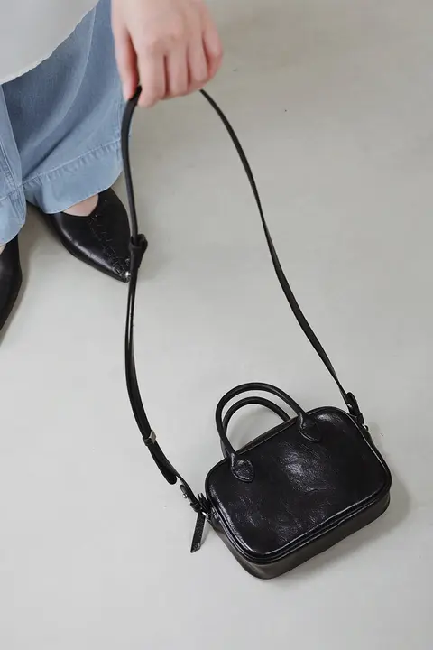 ミニトート斜め掛けバッグ【女性用・携帯電話収納可・コンパクトデザイン】