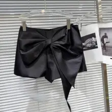 立体的な大きなリボンデザインのショートパンツ【春用・ファッション・女性用】（セットアップ対応）