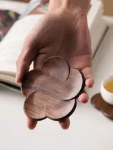 コースター 和式 ユーザー ティーカップ コーヒーカップ ウォールナット製 無垢材 花 デザイン ラウンド型 遮熱
