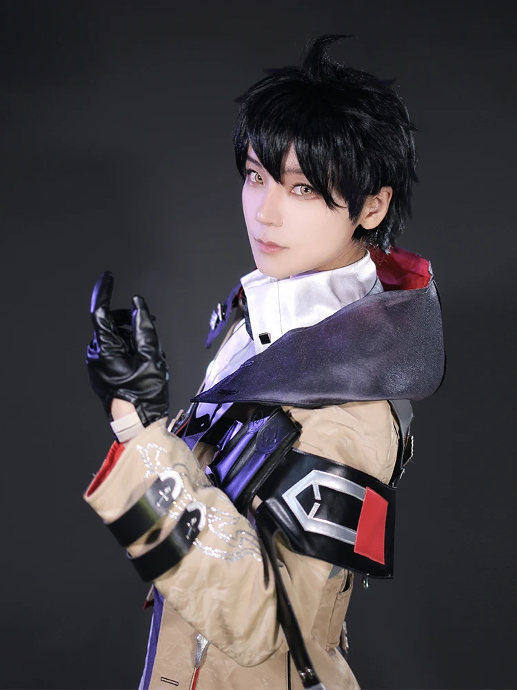 4人組 キャラクター コスプレ で一体感を演出するには？復刻版 アダム コスプレ衣装がおすすめの理由