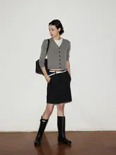 Vネックニットカーディガン【カシミヤウール・クラシックデザイン】