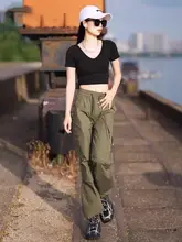 カキ色のレディースカーゴパンツ【春秋用・アメリカンビンテージ・ストレートフィット・カジュアル・アウトドア用】