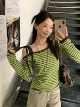 アボカドグリーンストライプワンショルダー長袖Tシャツ【女性用・スリムフィット・春用・リベット付き】