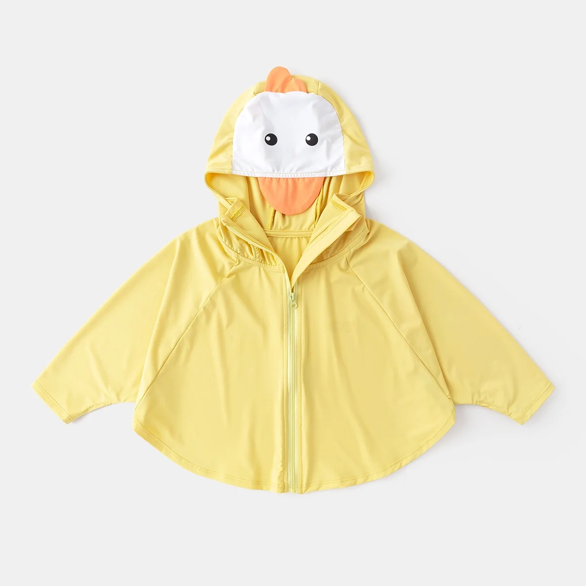 雨具選びで迷うなら、子供の通勤スタイルを支える「薄手UVカットコート」はどう選ぶ？