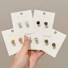 ズボンの脚の長さを短くする魔法のツールズボンの脚調整バックル