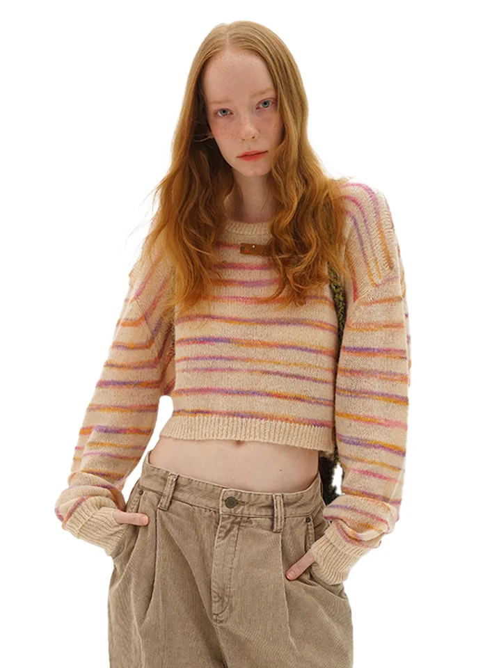 ビビッドカラーのストライプセーター【大きめシルエット・ラウンドネック・秋冬用】