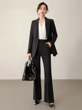 高級感ある黒の女性用スーツ【春秋用・面接・ビジネスシーン適応】（セットアップ対応）