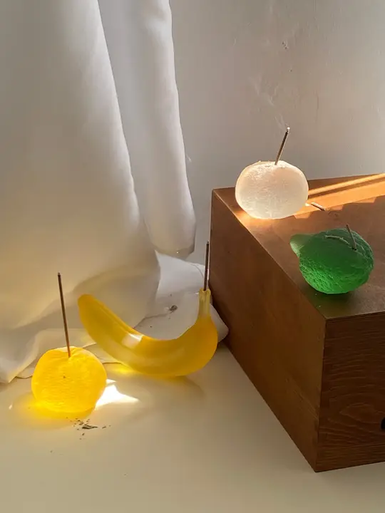 お香立て フルーツデザイン みかん バナナ 天然樹脂 ハンドメイド インテリア雑貨 オブジェ インスタ映え 「Shinymomo」