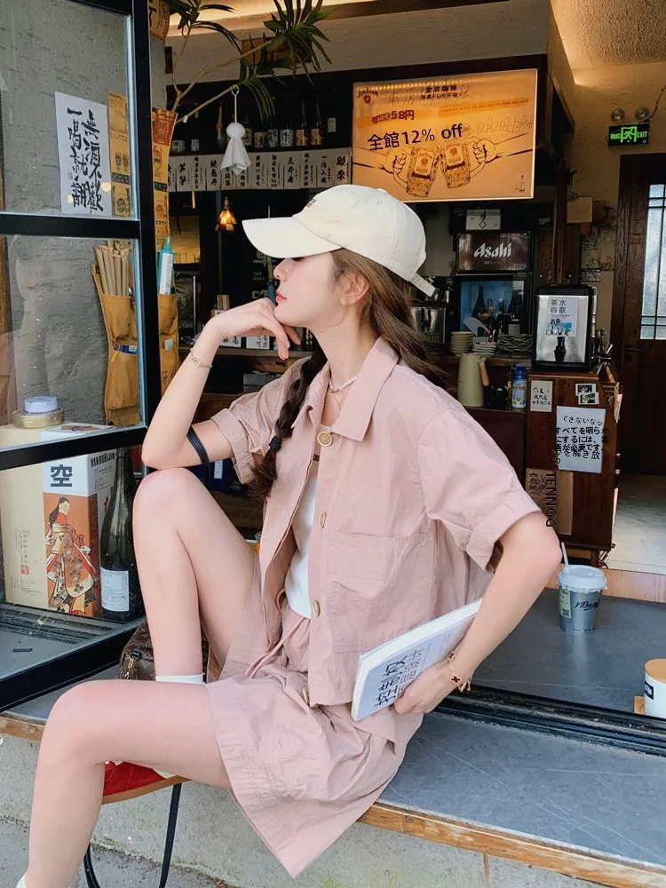 40代の夏にぴったりなカジュアルコーデは、ピンクのセットアップで決める？