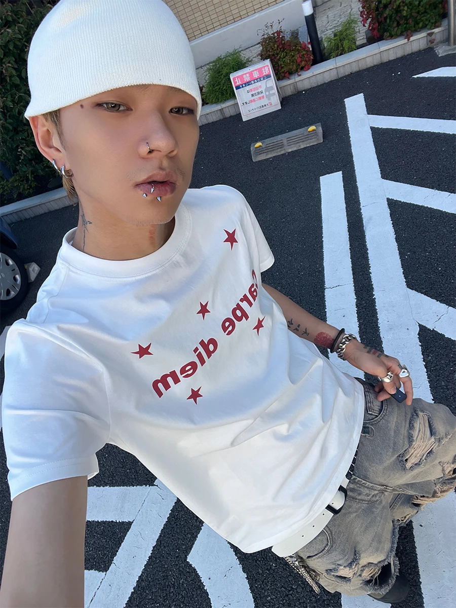 30代から40代まで楽しめる、ストリート系メンズファッションの「プリントTシャツ」はどう選ぶ？