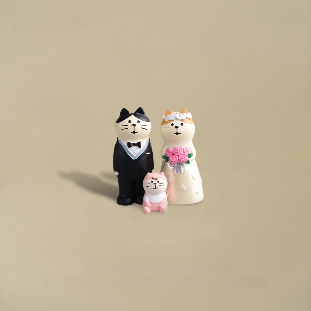 一人暮らしの猫と鉄婚式のプレゼント、どちらが心に響く？