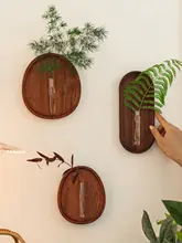 シンプルなデザインの木製壁掛け花器【アートな装飾・禅スタイル】