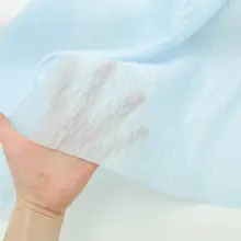 薄手の浮き彫りパール感のある天ブルーの薔薇模様オーガンジー生地【ドレス用・チュチュスカート生地 】