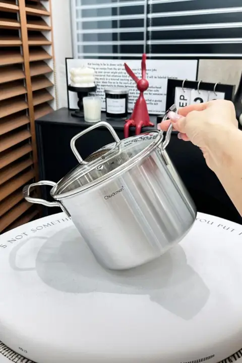 深鍋【18、10不銹鋼・多機能・家庭用・厚手・煮込み・揚げ物対応】