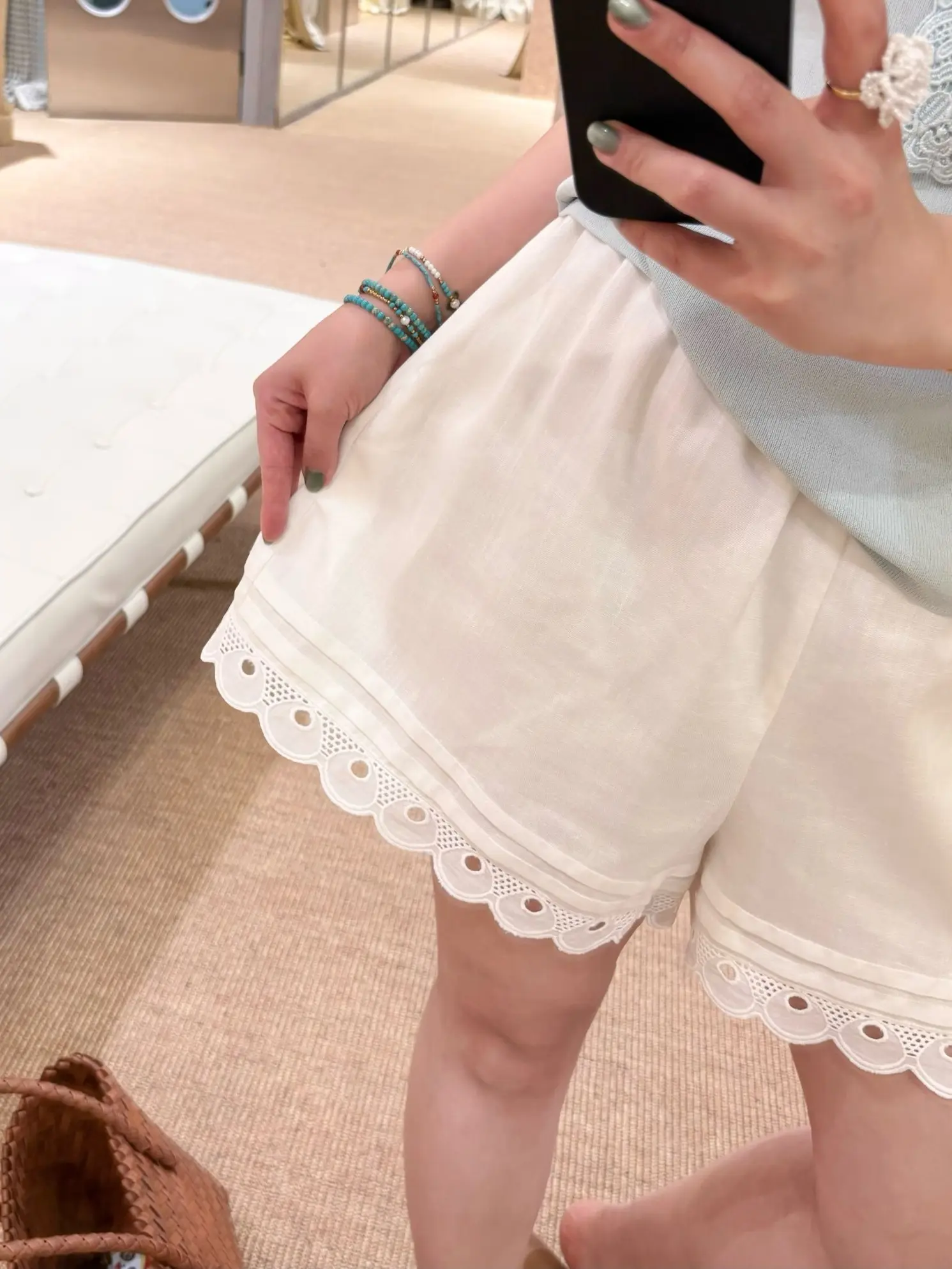 40代結婚式ぽっちゃりパンツスタイル：簡約花柄ウエストゴムショートパンツの実用性と着用体験