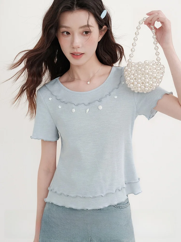 tシャツコーデレディースで失敗しない方法は？シンプルさと旬の色を両立する1つの答え
